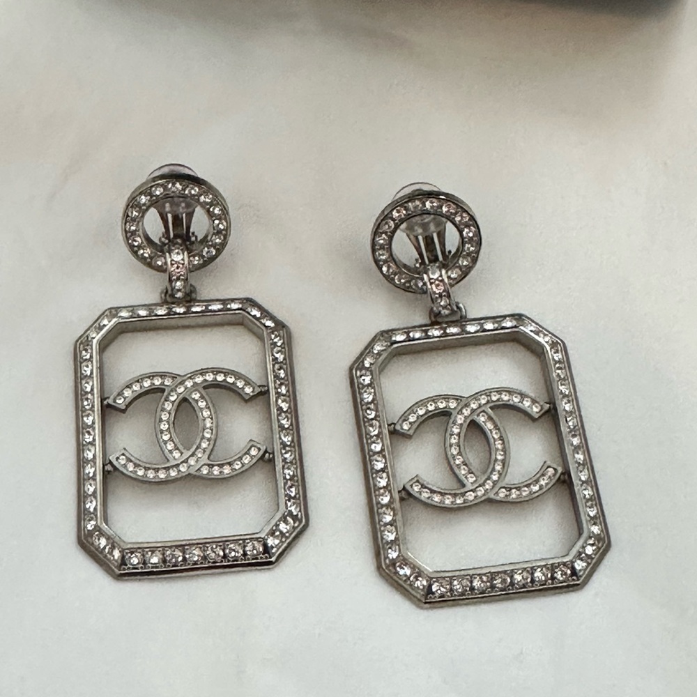 Chanel Silver Crystal Interlocking Cc Drop Earrin… - image 2